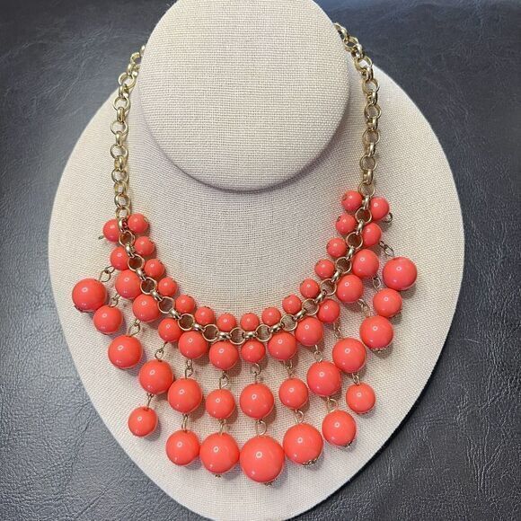 Gold Tone Chain Pink Beaded Statement Necklace 18 in Ext. 3 in - Picture 10 of 12